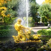 Besuch des Peterhofs: Großer Palast & Park in St. Petersburg